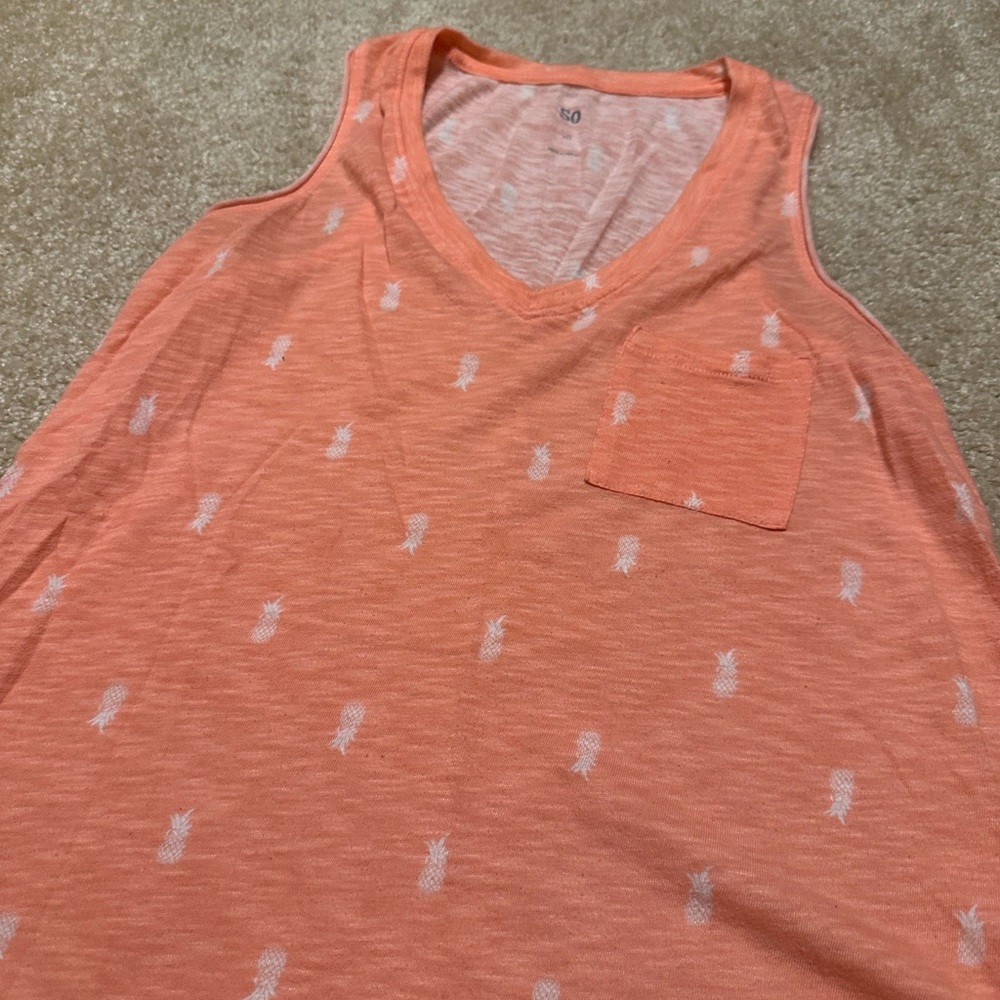 Pink Tank - Picture 4 of 9